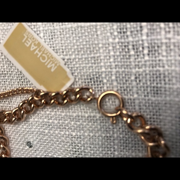 Michael Kors gold bracelet new - Picture 4 of 8
